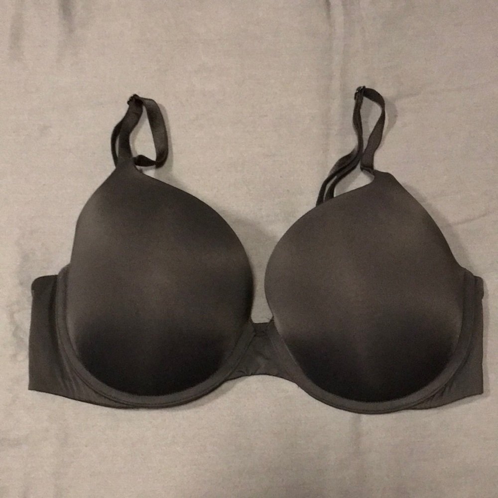 Victoria’s Secret tshirt bra